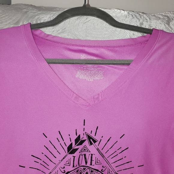 No Boundaries Juniors Plus Size V-Neck Cropped Sleeve Tee w/ Tribal Design 187 - Picture 3 of 6